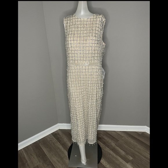 MAC DUGGAL EMBELLISHED FRINGED MIDI SHEATH DRESS - Picture 4 of 10